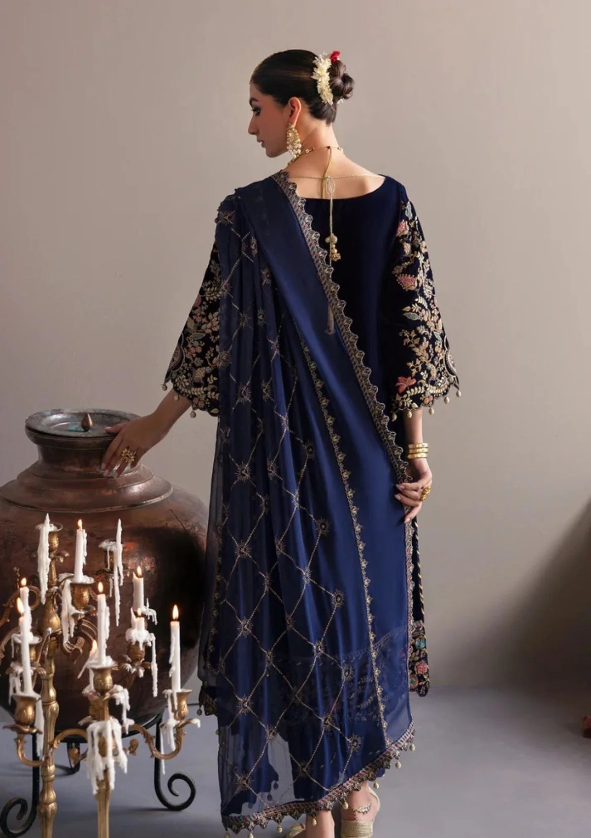 Elegant Embroidered Velvet 3-Piece Suit with Chiffon Dupatta