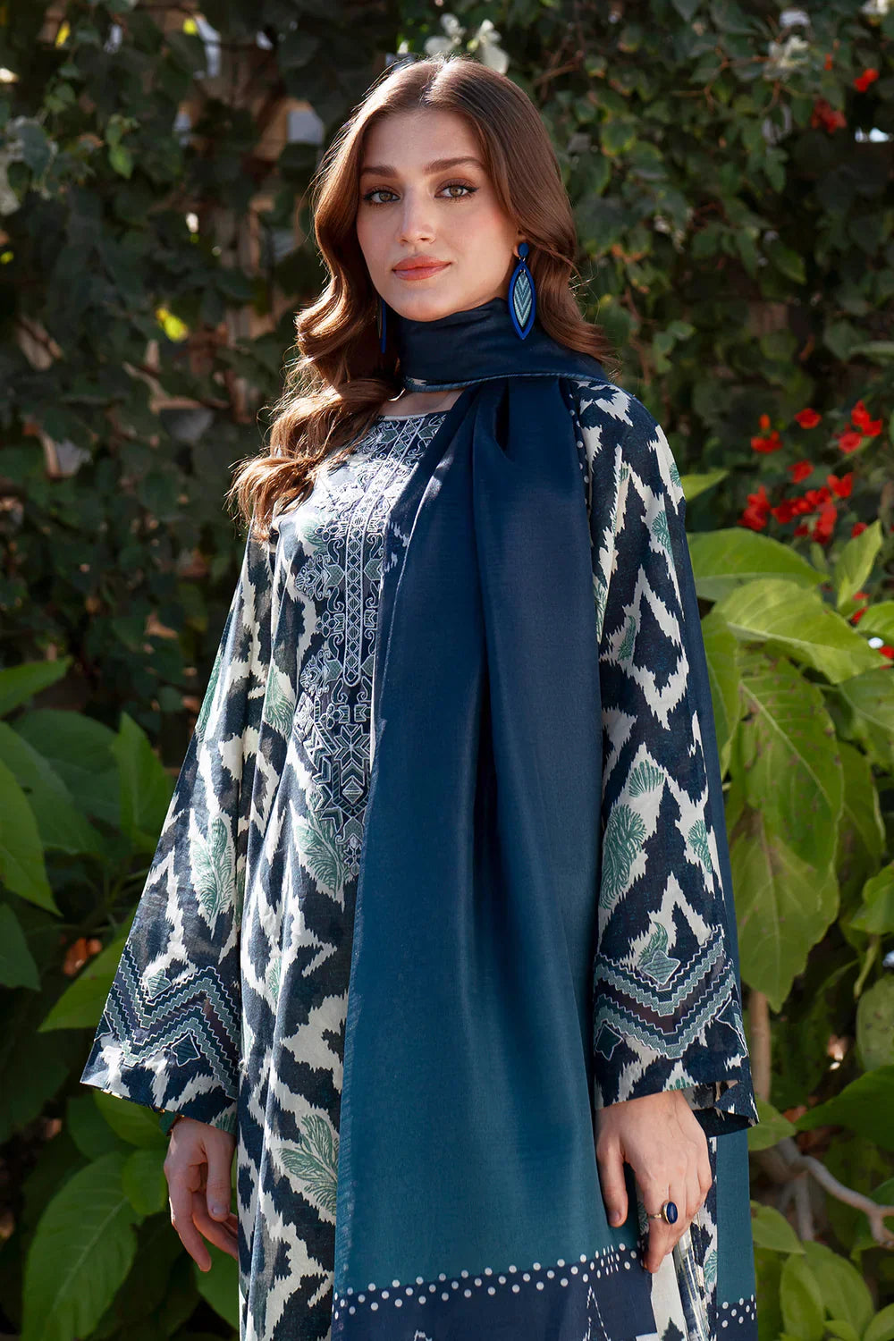 03-Piece Printed Lawn Suit - Ready To Wear