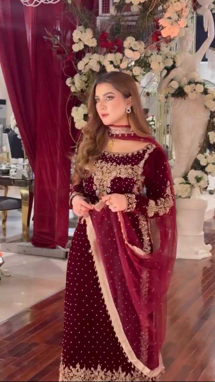 Luxury Embroidered Velvet 3-Piece Suit